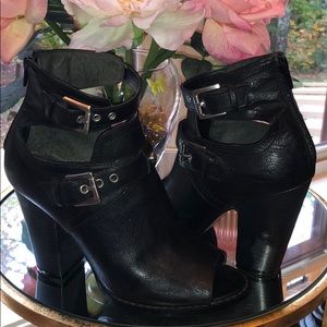 Guess black vegan leather open toe booties